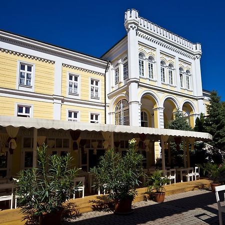 Hotel Astoria Balatonfured Luaran gambar