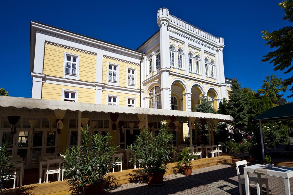 Hotel Astoria Balatonfured Luaran gambar