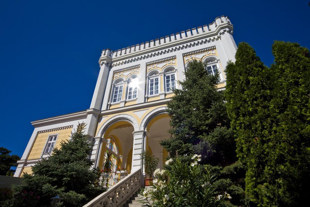 Hotel Astoria Balatonfured Luaran gambar