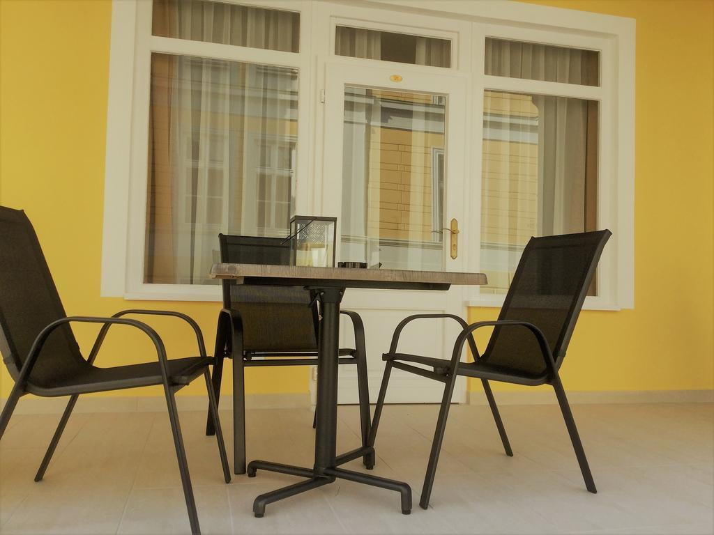 Hotel Astoria Balatonfured Luaran gambar